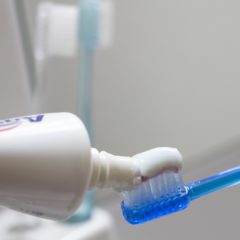 【歯肉退縮】歯の根元を守る磨き方